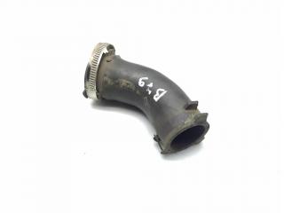 патрубок интеркулера Audi A4 B6 2004, 2.5 л., TDi, BDG, дизель, 6МКПП, серебро, кабриолет, передний привод, правый руль, 8E0145944A