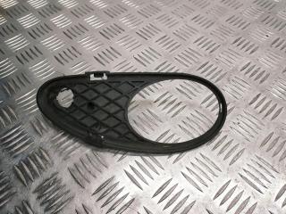 решётка бампера боковая правая Mercedes-Benz C-Класс W203/S203/CL203 W203 2002, 2.6 л., i, M 112.913, бензин, 6МКПП, brillantsilber / 744, седан, задний привод, правый руль, A2038850623