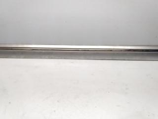 молдинг двери передней левой Mercedes-Benz E-Класс W210/S210 [рестайлинг] 2001, 2.6 л., i, M 112.914, бензин, АКПП, серебро, 744u, седан, задний привод, правый руль, A2106900382