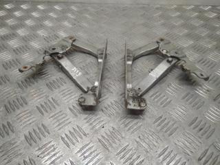 петля капота Mercedes-Benz E-Класс W211/S211 S211 2004, 2.7 л., CDi, OM 647.961, дизель, АКПП, серебро, 744u, универсал, задний привод, правый руль, 2118800128, 2118800228