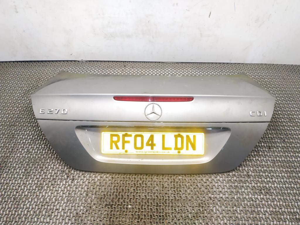 крышка багажника (дверь 3-5) Mercedes-Benz E-Класс W211/S211 2004, 2.7 л., CDi, OM 647.961, дизель, 6МКПП, cubanitsilber / 723, седан, задний привод, правый руль, A2117500375, A2117500075 - фото №1