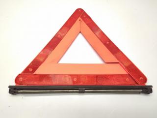 знак аварийной остановки Mercedes-Benz E-Класс W211/S211 2002, 2.7 л., CDi, OM 647.961, дизель, АКПП, серебро, 744u, седан, задний привод, правый руль, A2118900197, A2098900097, A2118900397