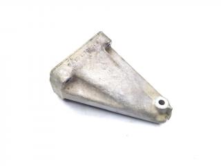 кронштейн двигателя Mercedes-Benz E-Класс W211/S211 S211 2004, 2.7 л., CDi, OM 647.961, дизель, АКПП, серебро, 744u, универсал, задний привод, правый руль, A6112230804