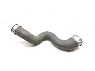 патрубок интеркулера BMW 3 серия E90/E91 [рестайлинг] E90 2011, 2.0 л., D, N47 D20 C, дизель, 6МКПП, schwarz ii / 668, седан, задний привод, правый руль, 8513289