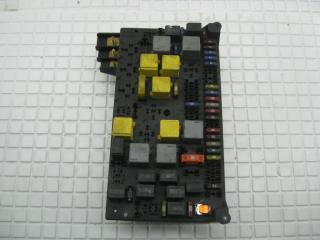 блок предохранителей Mercedes-Benz M-Класс W163 [рестайлинг] 2002, 2.7 л., CDi, OM 612.963, дизель, АКПП, brillantsilber / 744, внедорожник 5 дв., полный привод, правый руль, A1635450205, A1635450005