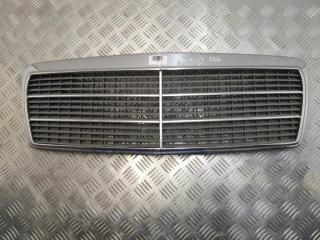 решетка радиатора Mercedes-Benz E-Класс W210/S210 [рестайлинг] 1999, 2.8 л., i, M 112.921, бензин, АКПП, черный, седан, задний привод, правый руль, 2108880023