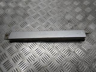 ресничка (ус) левой фары Mercedes-Benz W124 1 поколение [рестайлинг] S124 1992, 3.0 л., i, M 103.985, бензин, АКПП, серебро, универсал, полный привод, правый руль, A1248890563