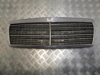 решетка радиатора Mercedes-Benz E-Класс W210/S210 S210 1998, 3.0 л., TD, OM 606.962, дизель, АКПП, серебро, универсал, задний привод, правый руль, 2108880023