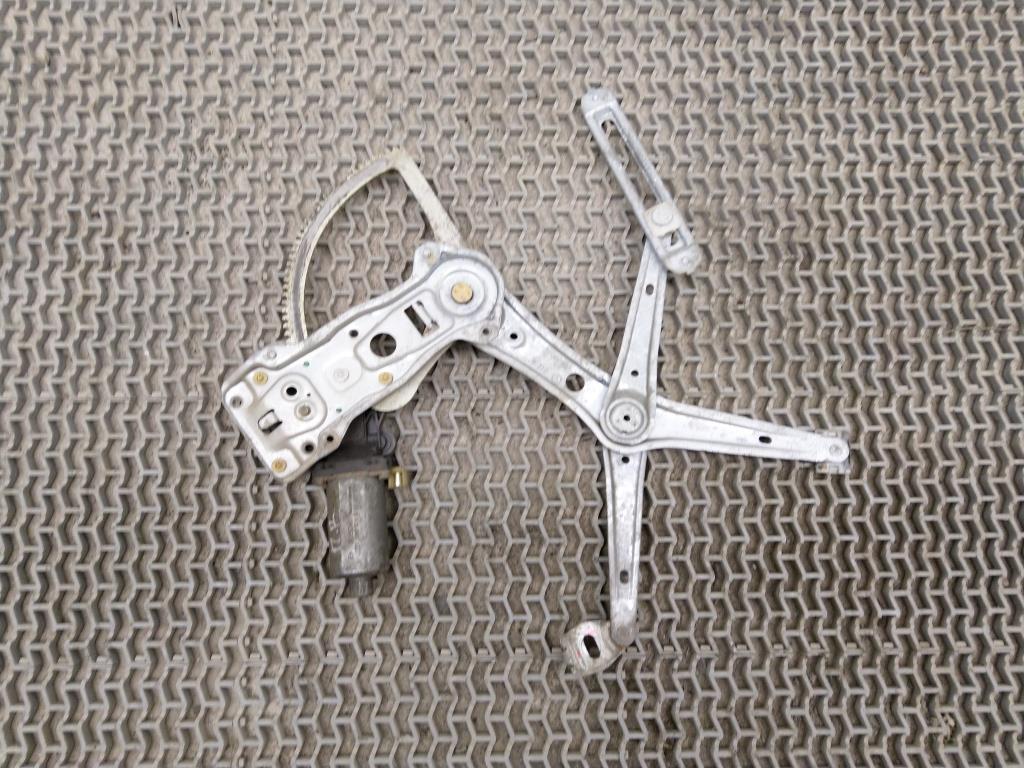 стеклоподъемник передний правый Mercedes-Benz E-Класс W210/S210 S210 1998, 3.0 л., TD, OM 606.962, дизель, АКПП, серебро, универсал, задний привод, правый руль - фото №1