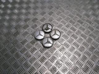 колпачок литого диска Mercedes-Benz E-Класс W210/S210 [рестайлинг] S210 2002, 3.2 л., CDi, OM 613.961, дизель, АКПП, зеленый, универсал, задний привод, правый руль, 2014010225