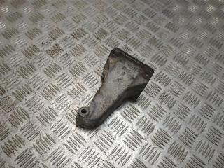 кронштейн двигателя Mercedes-Benz E-Класс W210/S210 [рестайлинг] S210 2000, 3.2 л., CDi, OM 613.961, дизель, АКПП, серебро, универсал, задний привод, правый руль, A6062230004