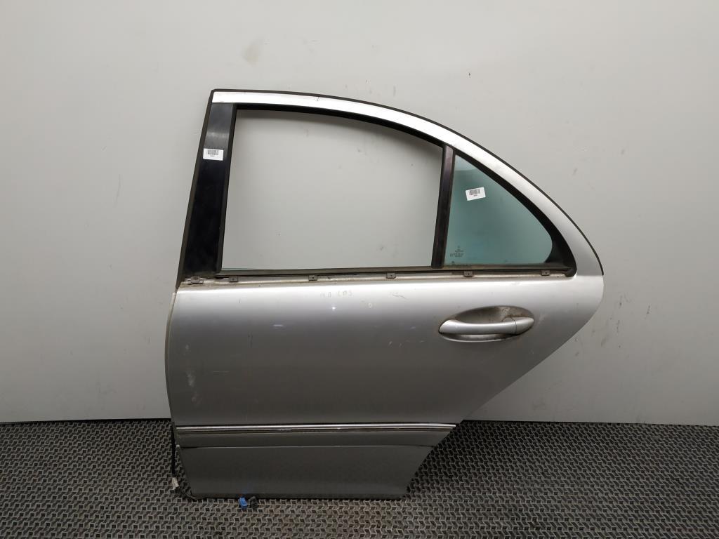 стекло двери задней левой Mercedes-Benz C-Класс W203/S203/CL203 2001, 3.2 л., i, M 112.946, бензин, АКПП, brillantsilber / 744, седан, задний привод, правый руль - фото №1