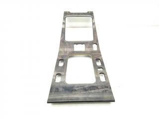 накладка декоративная Mercedes-Benz M-Класс W163 [рестайлинг] 2003, 2.7 л., CDi, OM 612.963, дизель, АКПП, brillantsilber / 744, внедорожник 5 дв., полный привод, правый руль, A1636809236