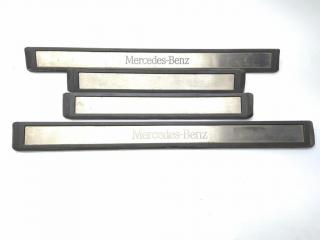 комплект накладок на пороги (внутренние) Mercedes-Benz E-Класс W211/S211 2004, 2.2 л., CDi, дизель, АКПП, brillantsilber / 744, седан, задний привод, правый руль, A2116801435, A2116801335, A2116801635, A2116801535