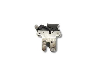 замок багажника Audi A4 B8/8K 2008, 2.0 л., TDi, CAGC, дизель, 6МКПП, phantomschwarz / lz9y, седан, передний привод, правый руль, 4F5827505D, 4E0827645A