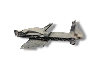 крепление фары левой BMW X3 E83 [рестайлинг] 2007, 2.0 л., D, M47N 204 D4, дизель, 6МКПП, monacoblau / a35, внедорожник 5 дв., полный привод, правый руль, 1301073024