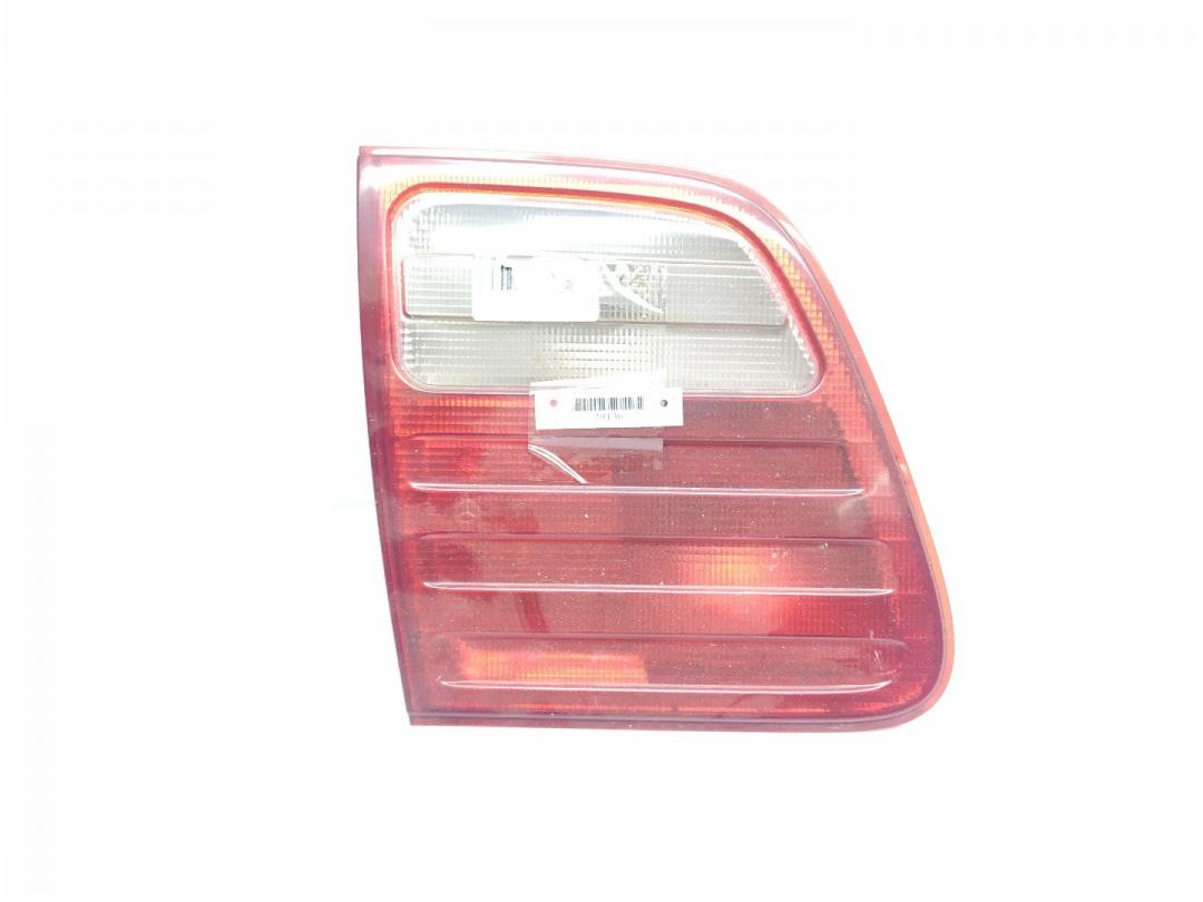 фонарь крышки багажника левый Mercedes-Benz E-Класс W210/S210 S210 1998, 3.0 л., TD, OM 606.962, дизель, АКПП, серебро, универсал, задний привод, правый руль, A2108202364 - фото №1