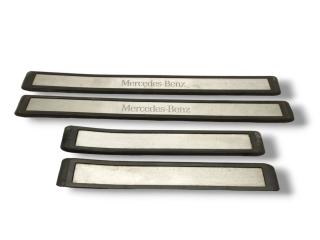 комплект накладок на пороги (внутренние) Mercedes-Benz E-Класс W211/S211 S211 2004, 3.2 л., CDi, OM 648.961, дизель, АКПП, brillantsilber / 744, универсал, задний привод, правый руль, A2116801435, A2116801335, A2116801635, A2116801535