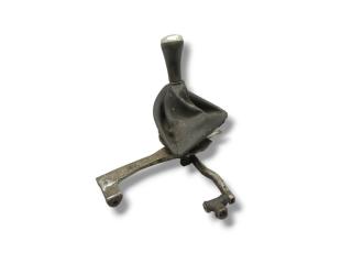 кулиса BMW 1 серия E81/E82/E87/E88 2005, 2.0 л., D, M47N 204 D4, дизель, 6МКПП, sparkling graphit / a22, хетчбэк 5 дв., задний привод, правый руль, 25117529067, 7529067