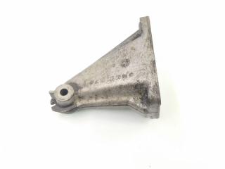 кронштейн двигателя Mercedes-Benz E-Класс W211/S211 2005, 2.6 л., i, M 112.913, бензин, АКПП, чёрный, 185u, седан, задний привод, правый руль, A1122232004