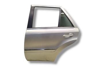 дверь задняя левая Mercedes-Benz M-Класс W164 [рестайлинг] 2008, 3.0 л., CDi, OM 642.940, дизель, АКПП, iridiumsilber / 775, внедорожник 5 дв., полный привод, правый руль, A1647300705