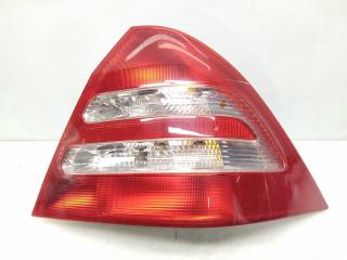 фонарь задний правый Mercedes-Benz C-Класс W203/S203/CL203 W203 2001, 2.0 л., i, M 111.951, бензин, АКПП, brillantsilber / 744, седан, задний привод, правый руль, 2038200264