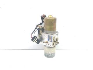 насос гидравлический подъема крыши Mercedes-Benz SLK-Класс R170 1997, 2.3 л., Kompr, M 111.973, бензин, АКПП, чёрный, 189, родстер, задний привод, правый руль, A1708000030