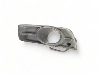 решётка бампера боковая левая Chevrolet Cruze 1 поколение J305 2012, 2.0 л., VCDi, Z 20 D1, дизель, 6МКПП, pewter gray / gcv, хетчбэк 5 дв., передний привод, правый руль, 96981085