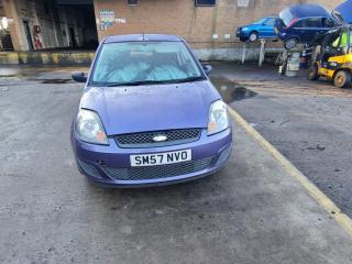 Ford Fiesta 5 поколение [рестайлинг]
