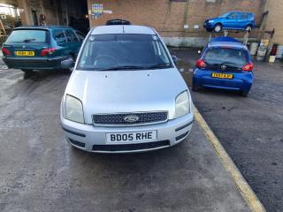Ford Fusion 1 поколение