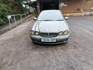 Jaguar X-Type 1 поколение