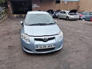 Toyota Auris 1 поколение