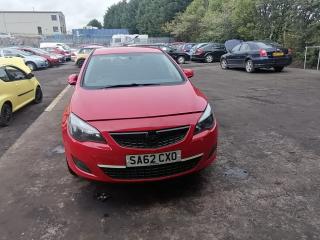 Opel Astra J