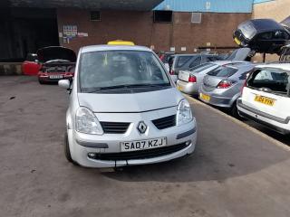 Renault Modus 1 поколение