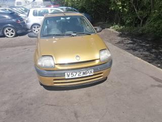 Renault Clio 2 поколение