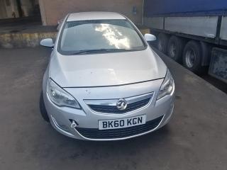 Opel Astra J