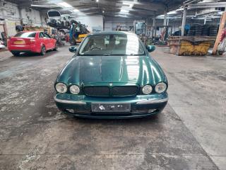 Jaguar XJ 3 поколение X350