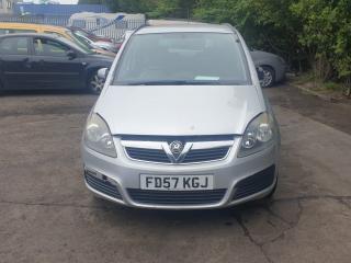 Opel Zafira 2 поколение (B)