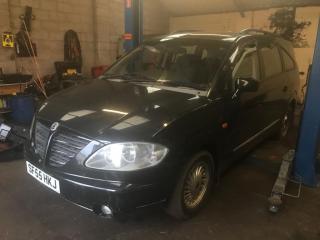 SsangYong Rodius 1 поколение