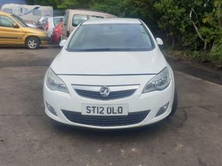 Opel Astra J