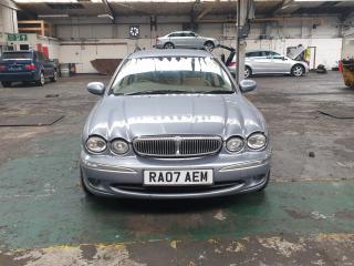 Jaguar X-Type 1 поколение X400