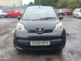 Peugeot 107 1 поколение
