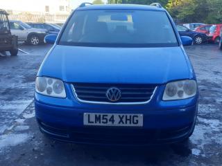 Volkswagen Touran 1 поколение