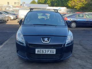 Peugeot 5008 1 поколение T8