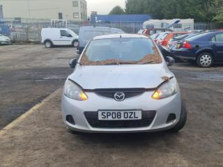 Mazda 2 DE