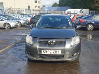 Toyota Auris 1 поколение