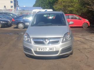 Opel Zafira 2 поколение (B)