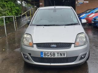 Ford Fiesta 5 поколение [рестайлинг]