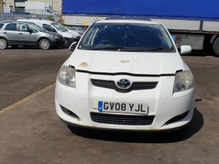 Toyota Auris 1 поколение