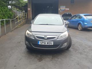 Opel Astra J